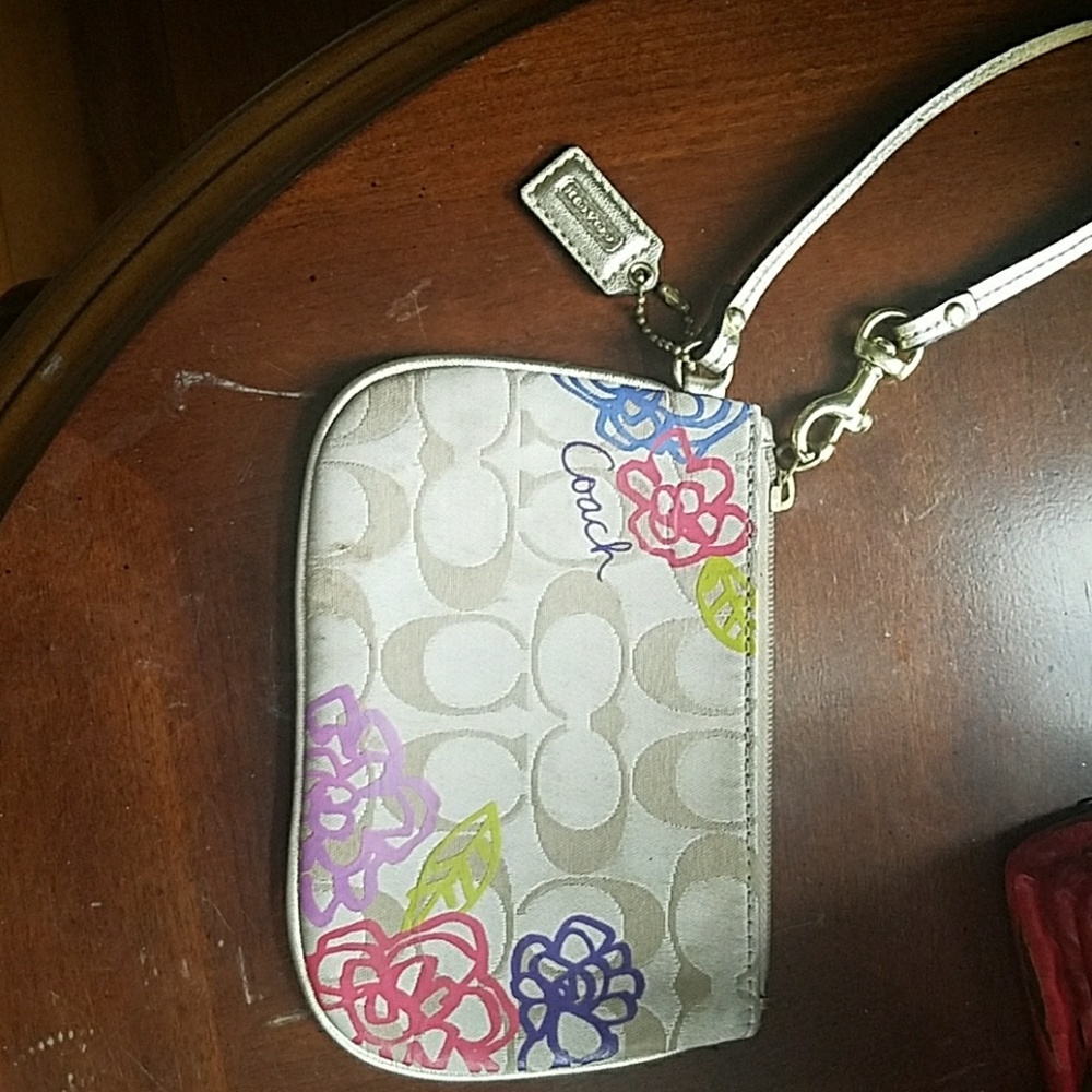 coach wristlet poppy collection